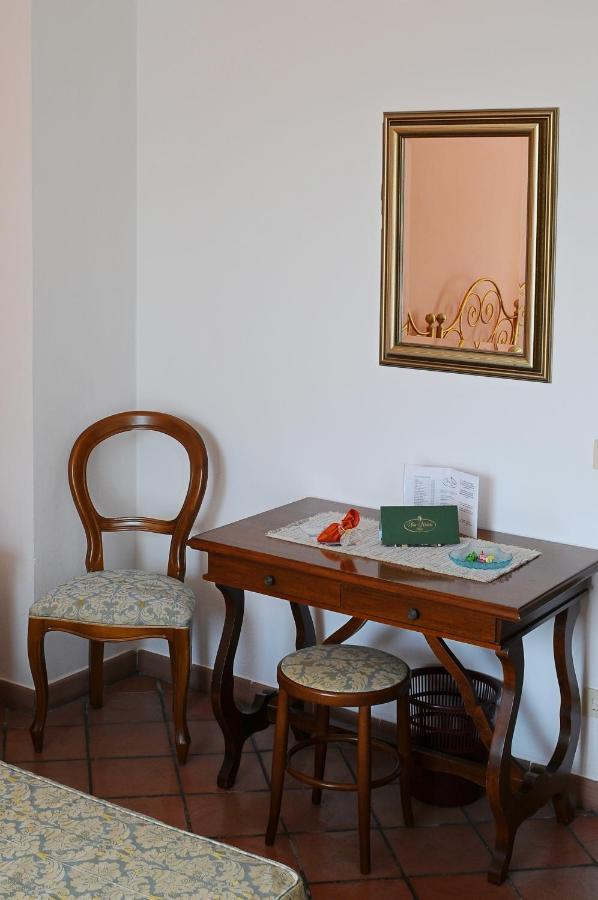 Hotel San Michele San Gimignano Eksteriør bilde